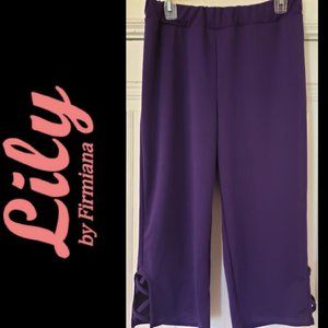 Purple Crisscross-Accent Capri Pants 1XL-16W
